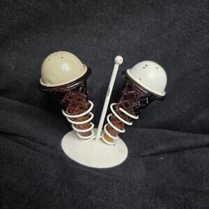 Vintage Amber Glass Salt & Pepper Shakers White Wire Stand MCM Retro Kitchen